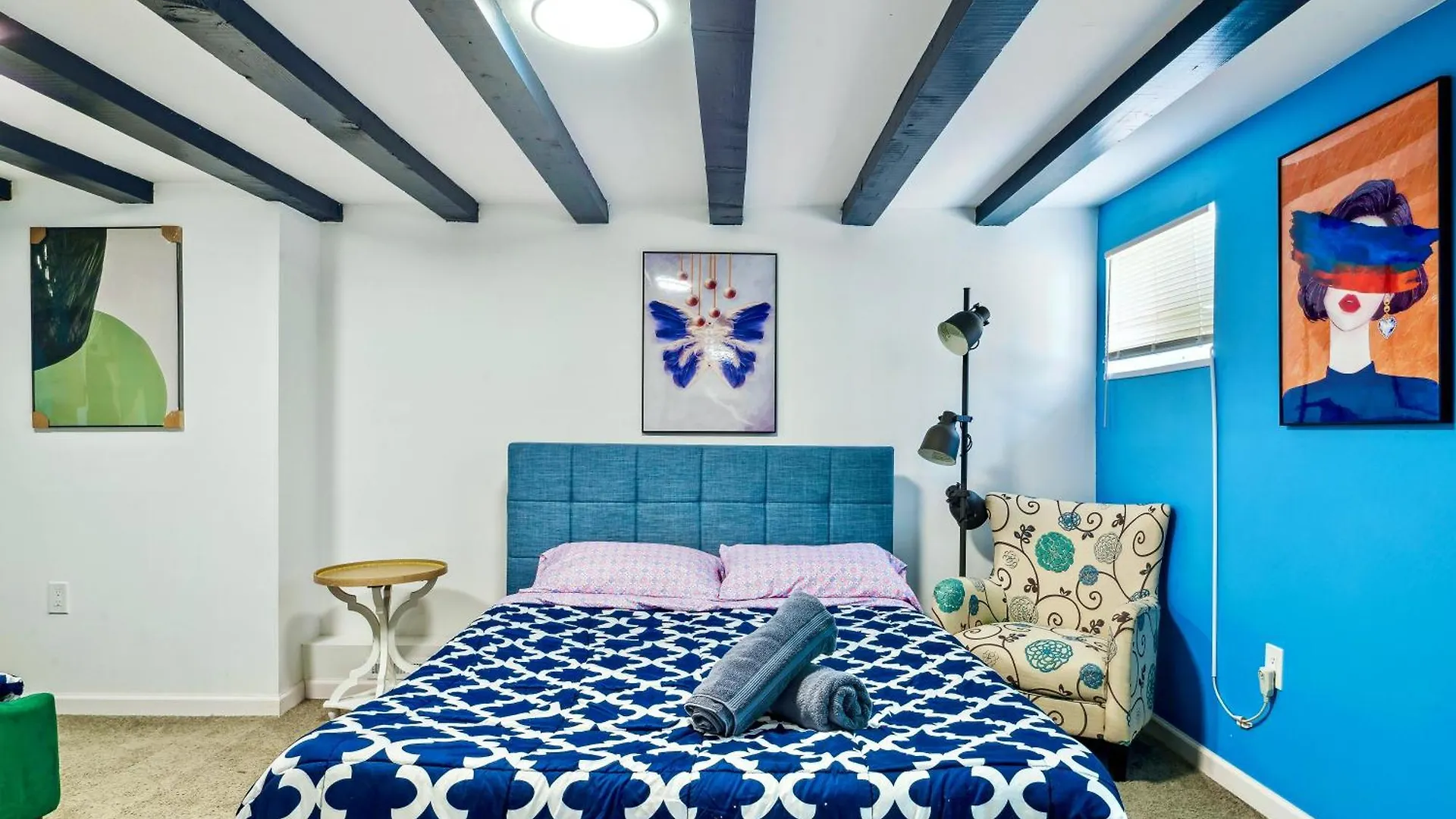 2 Bedroom Cozy Gem Manhattan Beach New York Apartment