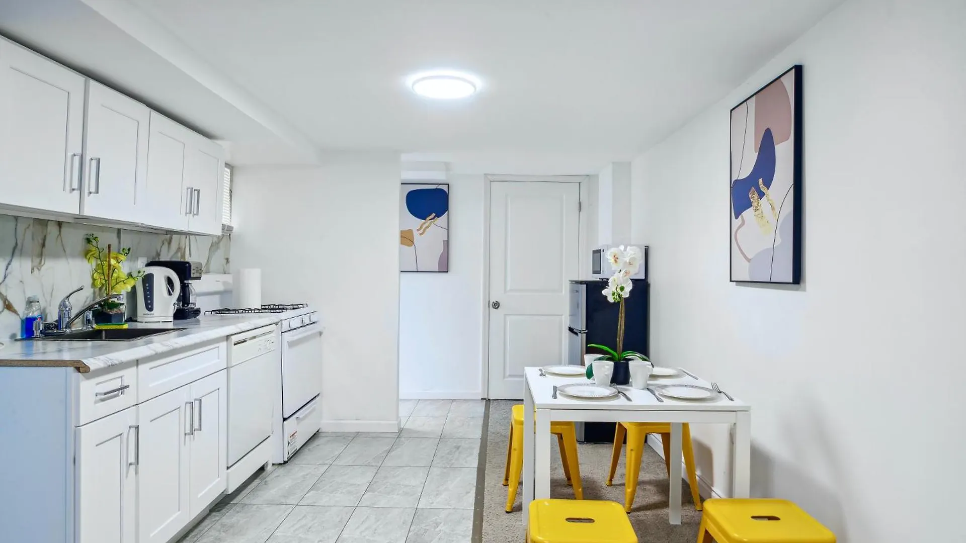2 Bedroom Cozy Gem Manhattan Beach New York